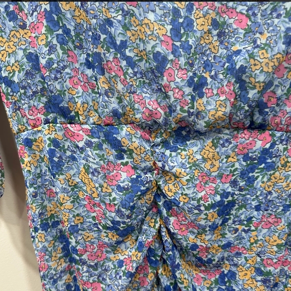 Zara Nwot Floral Rouched Midi size medium - Picture 6 of 7